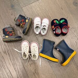 Baby/toddler set of 5 shoes